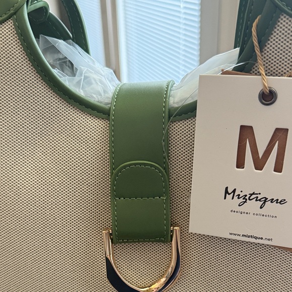 Mystique Green and Cream Women's Bag shoulder bag - Picture 3 of 7